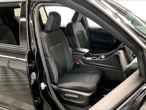 Used 2024 Jeep Grand Cherokee L Laredo AWD/4WD image 8