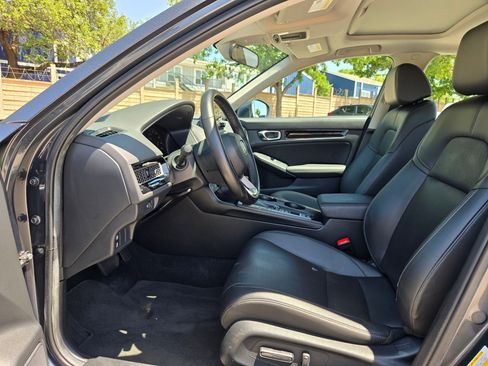 Used 2023 Honda Civic EX-L image 10