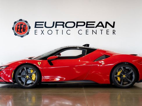 Used 2022 Ferrari SF90 Stradale image 27