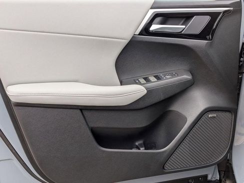 New 2026 Mitsubishi Outlander SE AWD/4WD image 13