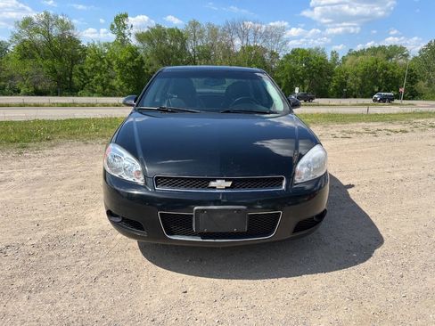 Used 2012 Chevrolet Impala LTZ FWD image 2