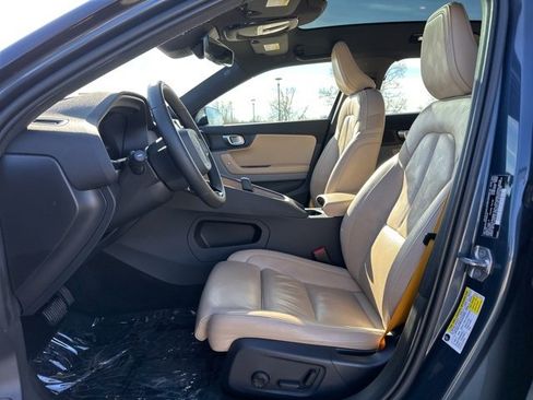 Used 2022 Polestar Polestar 2 w/ Performance Package image 15