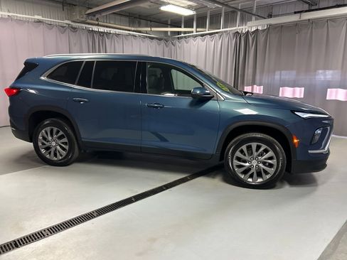 New 2026 Buick Enclave Preferred w/ Power Package image 8
