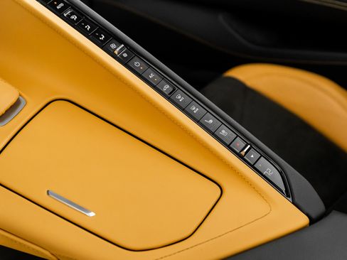 Used 2021 Chevrolet Corvette Stingray Preferred Conv w/ 2LT image 36