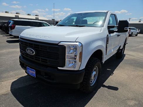 New 2026 Ford F250 XL w/ XL Off-Road Package AWD/4WD image 4