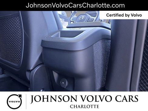 Certified 2025 Volvo XC60 B5 Core AWD/4WD image 17