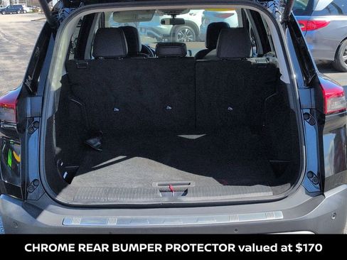 Used 2021 Nissan Rogue SV w/ Premium Package image 9