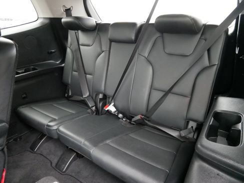 Used 2025 Kia Telluride S AWD/4WD image 11