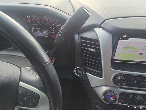 Used 2016 GMC Yukon SLT w/ Open Road Package image 24