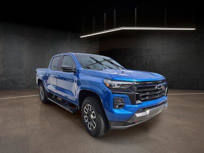 Used 2024 Chevrolet Colorado Z71 w/ Z71 Convenience Package 2