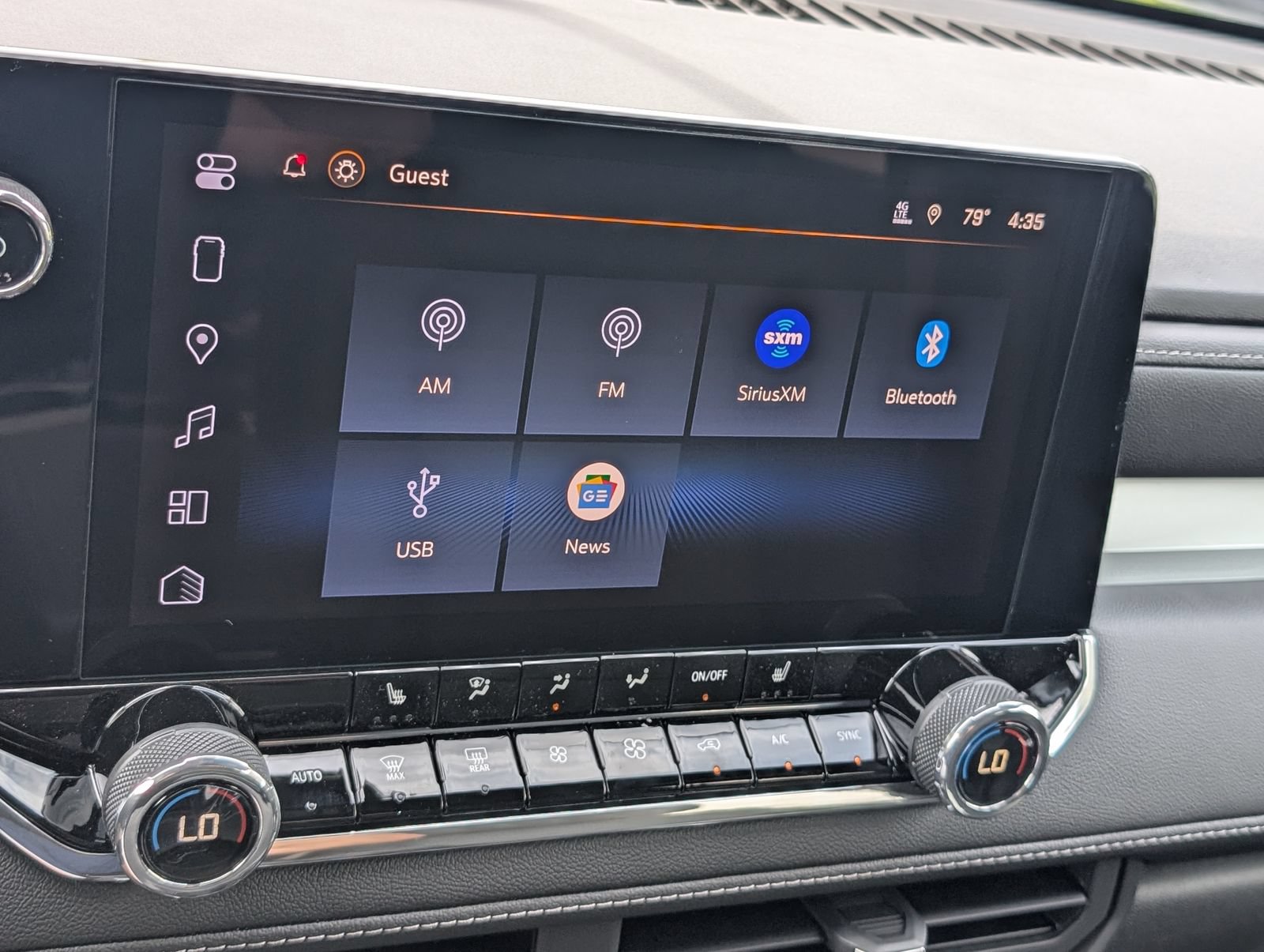 New 2026 Chevrolet Colorado LT w/ LT Convenience Package AWD/4WD image 15