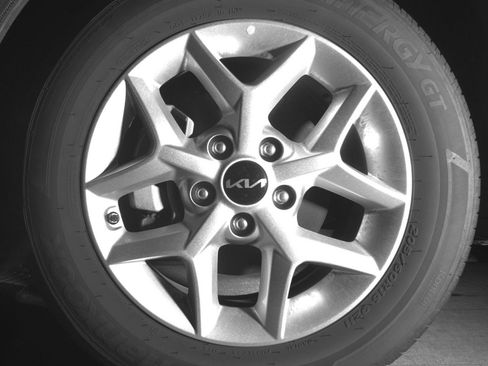 Used 2025 Kia Soul LX w/ LX Technology Package FWD image 9