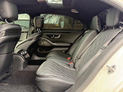 Used 2021 Mercedes-Benz S 580 4MATIC Sedan w/ AMG Line image 15