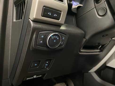 Used 2020 Ford F250 Lariat w/ Lariat Ultimate Package AWD/4WD image 15