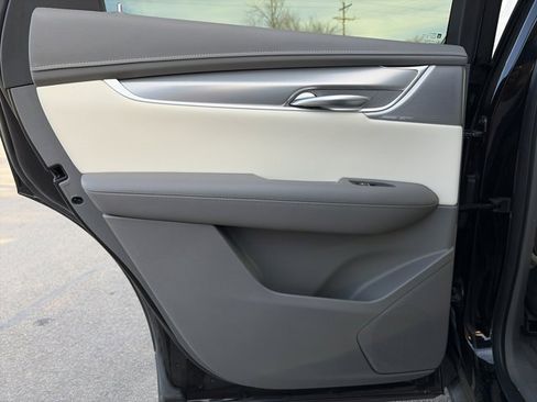 Used 2024 Cadillac XT5 Premium Luxury w/ Technology Package image 12