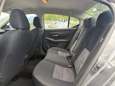 Used 2025 Nissan Sentra SR FWD image 20
