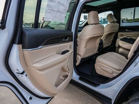 New 2026 Jeep Grand Cherokee L Limited image 26