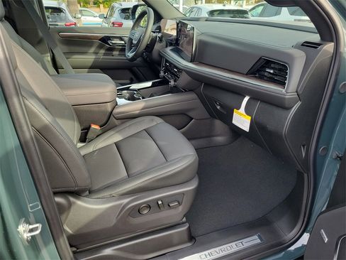 New 2026 Chevrolet Suburban Z71 w/ Z71 Off-Road Package image 16