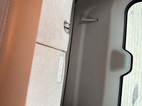 Used 2013 Chevrolet Tahoe LT image 12