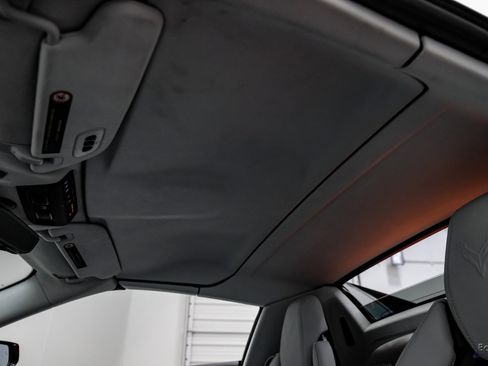 Used 2021 Chevrolet Corvette Stingray Premium Conv w/ Z51 Performance Package image 41