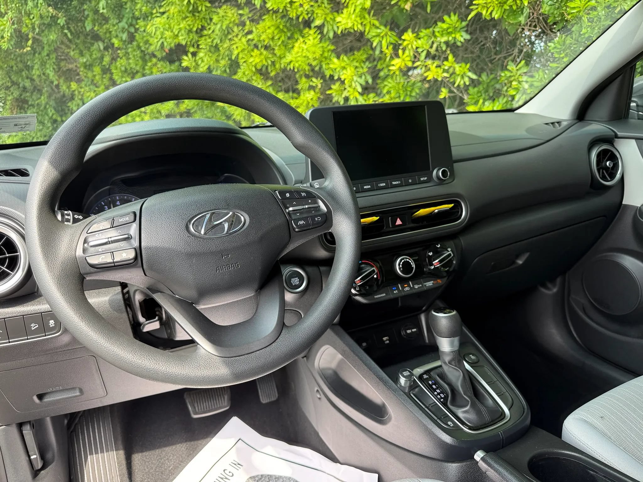 Used 2023 Hyundai Kona SEL AWD/4WD image 33