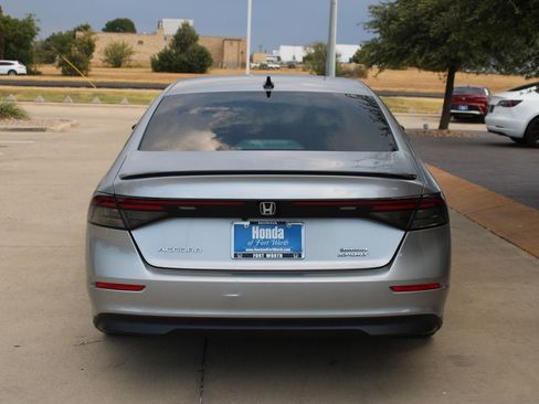 Used 2023 Honda Accord Sport image 4