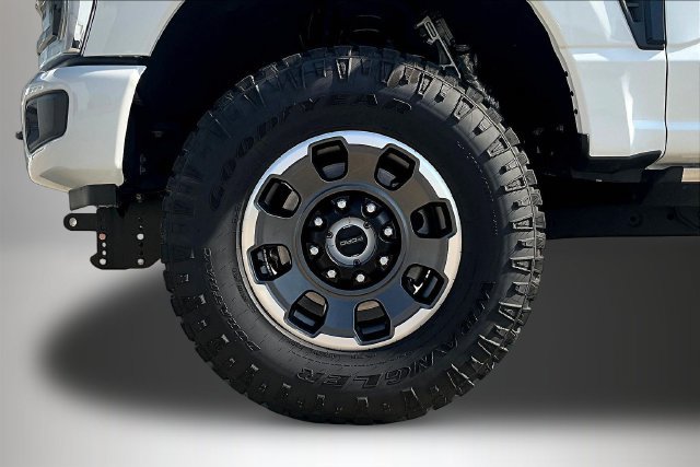 Used 2024 Ford F350 Lariat w/ Tremor Off-Road Package AWD/4WD image 34