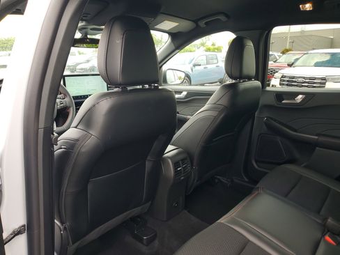 Used 2026 Ford Escape ST-Line w/ Tech Pack #1 FWD image 19