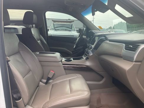 Used 2019 GMC Yukon SLT w/ HD Trailering Package RWD image 12