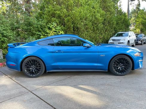 Used 2019 Ford Mustang GT Premium w/ GT Performance Package RWD image 3