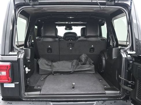 Used 2023 Jeep Wrangler Unlimited Rubicon 392 w/ Trailer Tow Package AWD/4WD image 18