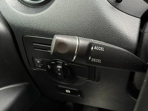 Used 2020 Mercedes-Benz Metris image 23