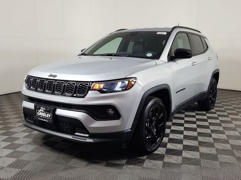 New 2025 Jeep Compass Latitude w/ Altitude Special Edition image 4