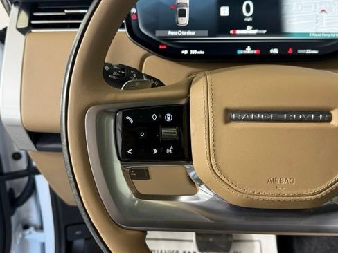 Used 2025 Land Rover Range Rover SE AWD/4WD image 37