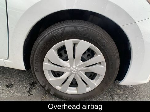 Used 2025 Nissan Versa S FWD image 28