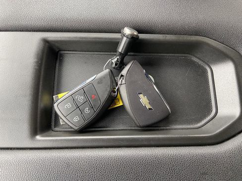 Used 2023 Chevrolet Silverado 1500 RST AWD/4WD image 40