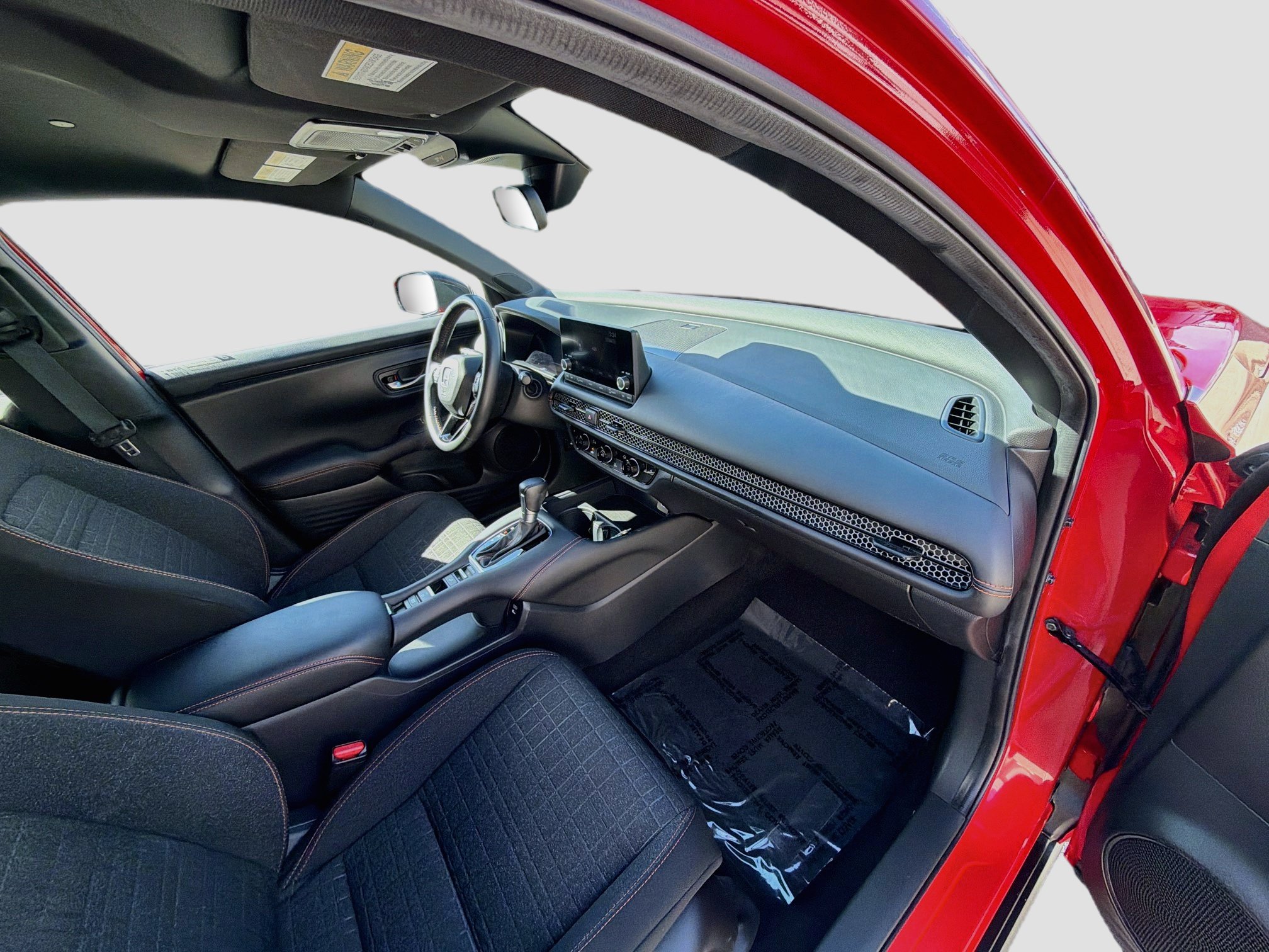 Certified 2025 Honda HR-V Sport image 31
