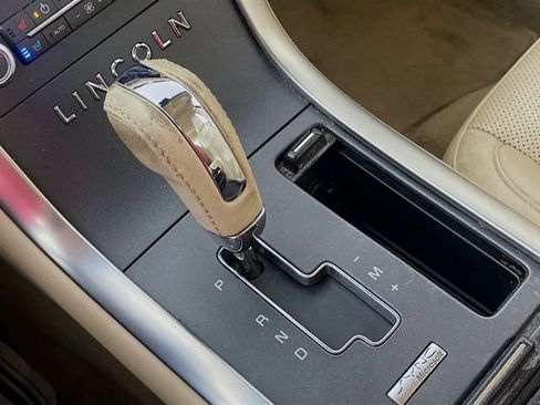 Used 2009 Lincoln MKS FWD image 18