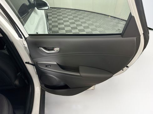 Used 2021 Hyundai Kona Ultimate w/ Cargo Package FWD image 30