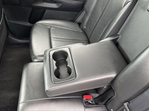 Used 2024 Kia Sorento S image 35