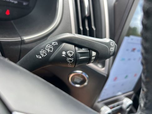 Used 2021 Ford Edge SEL w/ Convenience Package image 28