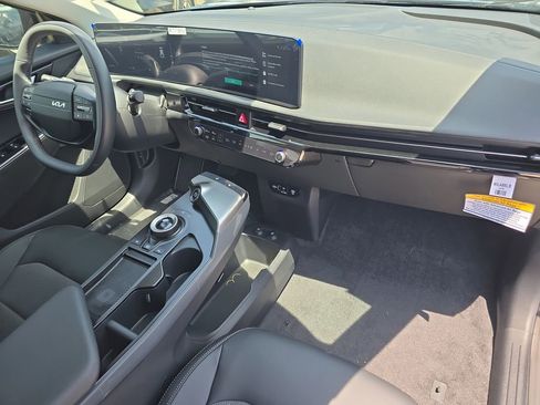 New 2026 Kia EV6 Light RWD image 11