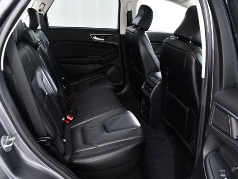 Used 2022 Ford Edge Titanium w/ Class II Trailer Tow Package image 19