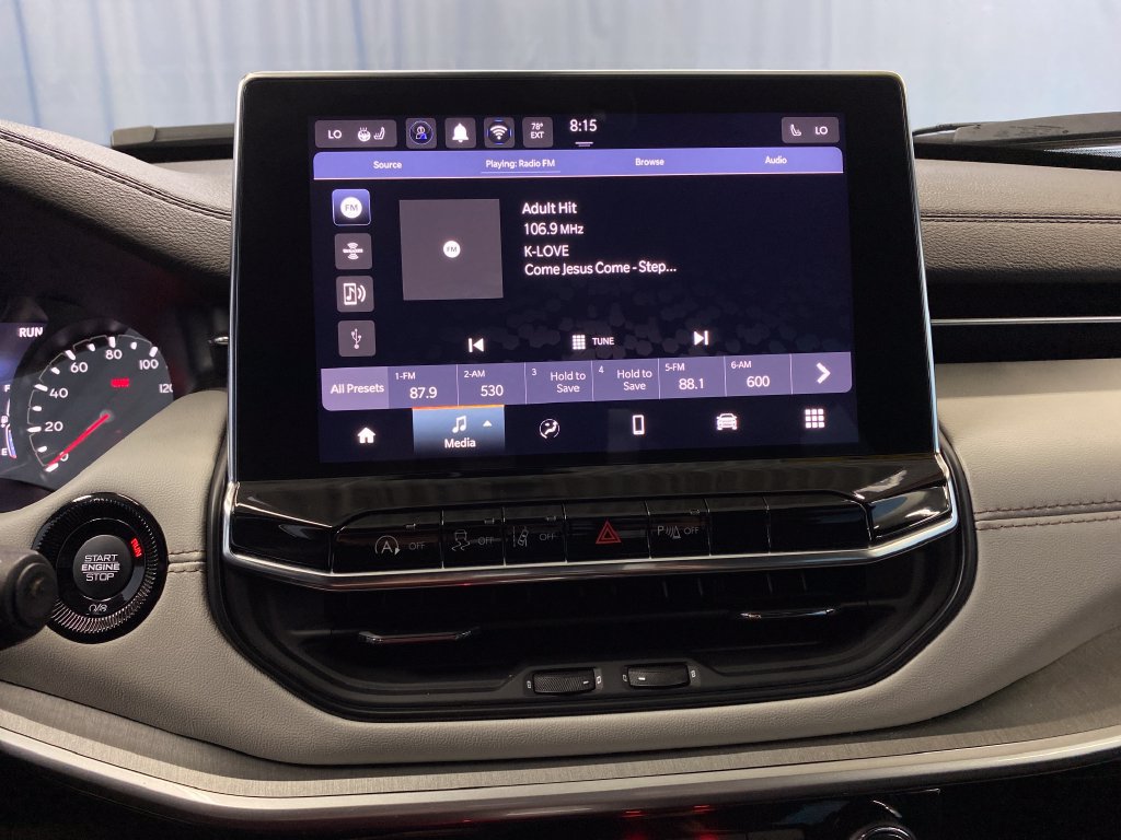 Certified 2025 Jeep Compass Limited AWD/4WD image 18