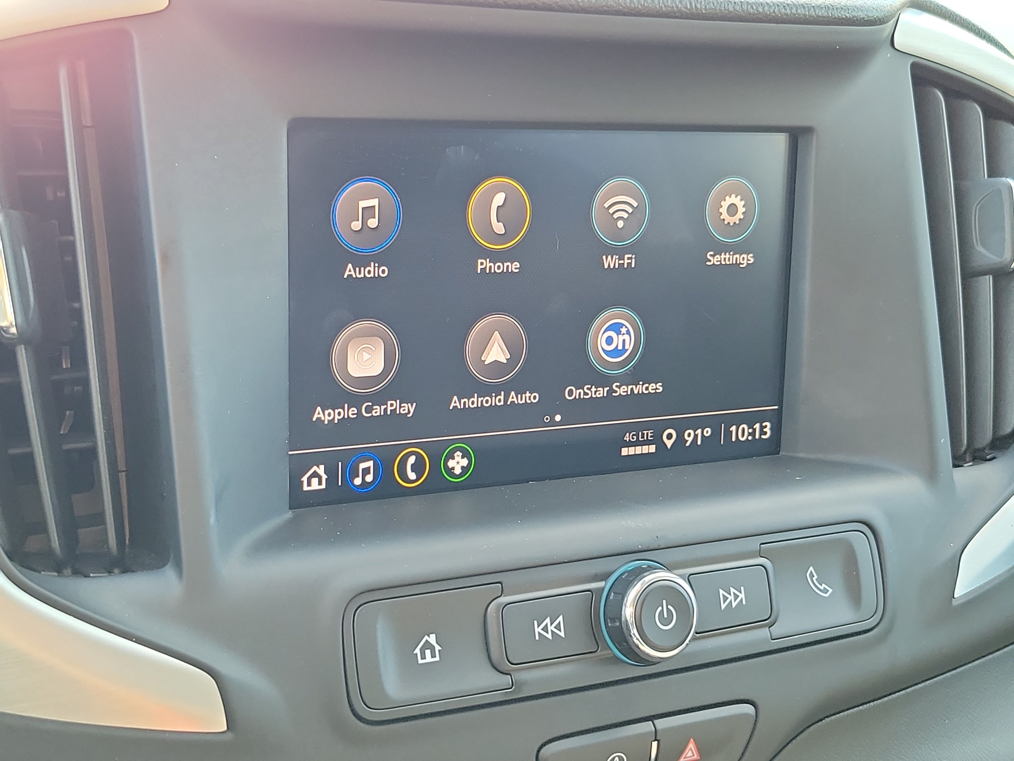 Used 2024 GMC Terrain SLE FWD image 25
