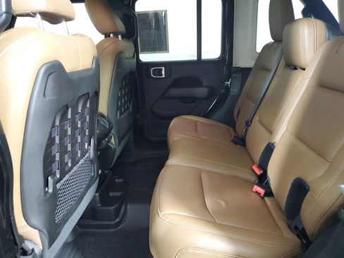 Used 2020 Jeep Wrangler Unlimited Rubicon w/ Safety Group AWD/4WD image 11