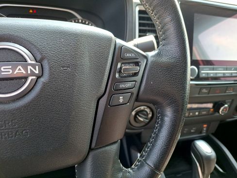 Used 2024 Nissan Frontier SV w/ Technology Package AWD/4WD image 20