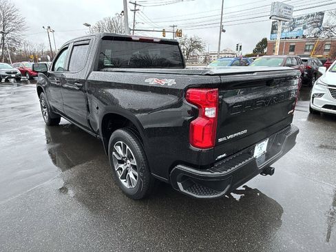 Used 2023 Chevrolet Silverado 1500 RST image 5