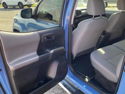 Used 2019 Toyota Tacoma SR5 RWD image 20