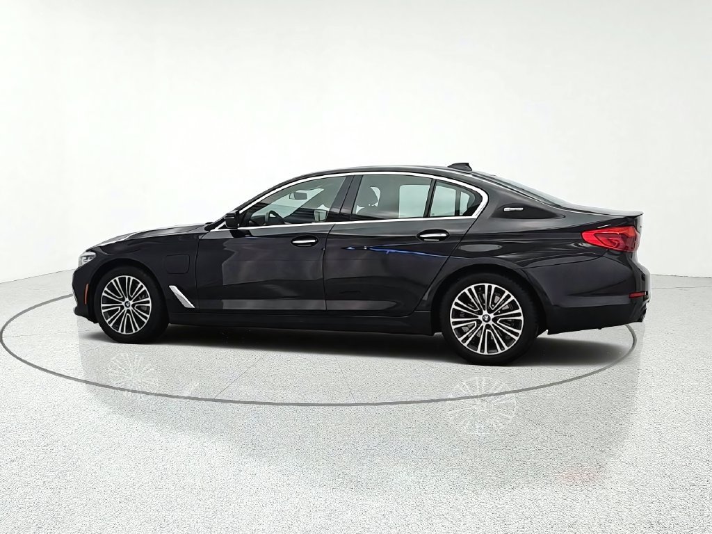 Used 2018 BMW 530e xDrive AWD/4WD image 5